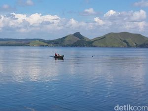 Pemkab Jayapura Berharap Potensi Alam Besar di Sentani Dikelola Swasta Pemkab Jayapura Berharap Potensi Alam Besar di Sentani Dikelola Swasta