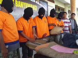 Pelaku Judi Sabung Ayam Dibekuk Saat Ngabuburit