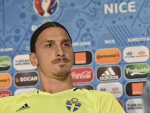 Menantikan Kedatangan Zlatan