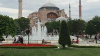 Potret Megahnya Arsitektur Masjid Hagia Sophia yang Dulunya Gereja