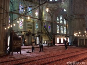 Mengintip Masjid Biru Turki