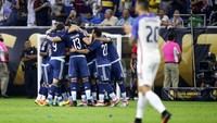 Tak ada lagi gol tercipta dan Argentina pun melaju ke final Copa America untuk dua edisi beruntun, setelah menang 4-0 atas AS. Troy Taormina/Reuters/detikFoto. Tak ada lagi gol tercipta dan Argentina pun melaju ke final Copa America untuk dua edisi beruntun, setelah menang 4-0 atas AS. Troy Taormina/Reuters/detikFoto.
