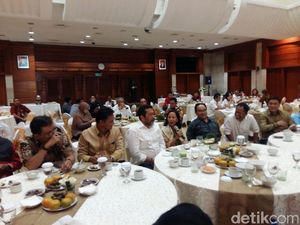 Rini Bakal Percepat Pembentukan Holding BUMN