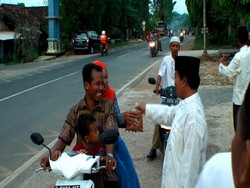 Cabai, Menu Takjil Protes Ala Warga Tlogosadang Lamongan