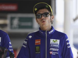 Berandai-andai Valentino Rossi ke F1 Gabung Mercedes Berandai-andai Valentino Rossi ke F1 Gabung Mercedes