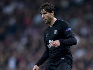 PSG Pertahankan Maxwell