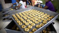 Jelang Lebaran, Kue Kering Laris Manis