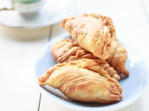 Yuk, Bikin Pastel Isi Bihun yang Gurih Enak untuk Berbuka Puasa!