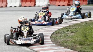 Sergio Noor Juara Rotax Max Challenge