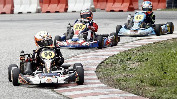 Sergio Noor Juara Rotax Max Challenge