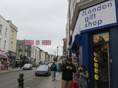 Wisata Belanja Murah di London