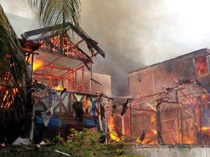 Dinsos Distribusikan Selimut dan Makanan untuk Korban Kebakaran Ancol