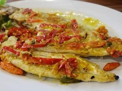 Pedas Mantap! Ikan Sukang Bakar Berbumbu Rica