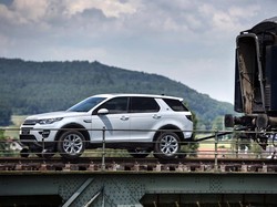 Mobil Range Rover, Discovery Bakal Naik Kelas