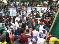 Dihadang Massa di RPTRA Penjaringan, Ahok: Warga Sini Tak Tolak Saya