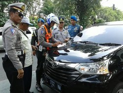 Armadanya Dikandangkan, Uber: Kami Dorong Pengemudi Ikut Uji KIR