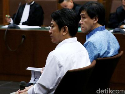 Ariesman Widjaja Jalani Sidang Perdana