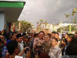 Mobil Ahok Hampir Diserang Demonstran Setelah Peresmian RPTRA Penjaringan