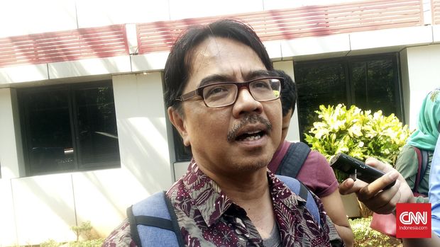 Ade Armando Sebut Kritik ke Anies Baswedan Jadi Fardu Ain