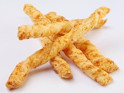 Yuk, Bikin Cheese Straws yang Renyah dari Puff Pastry
