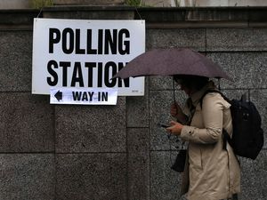 Euro dan Pound Terjun Bebas Gara-gara Brexit Euro dan Pound Terjun Bebas Gara-gara Brexit