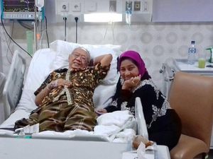 Pesan Pamungkas Gus Sholah untuk NU dan Warga Nadhliyin Pesan Pamungkas Gus Sholah untuk NU dan Warga Nadhliyin