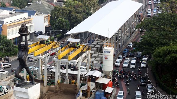 Melihat Perkembangan Proyek MRT