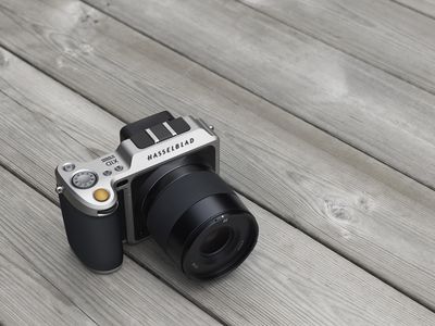 Mirrorless Medium Format Seharga Rp 119 Juta