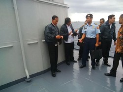 Jokowi Minta TNI Tingkatkan Kemampuan Menjaga Laut Natuna