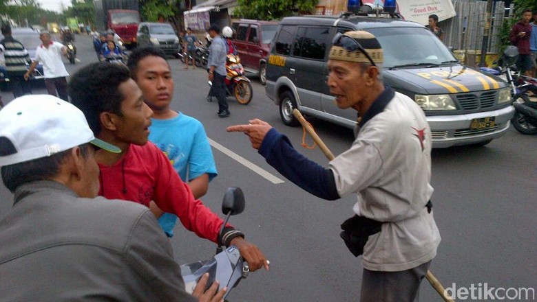 Ini Sumarjono, Kakek Bertongkat yang Berani Bubarkan Balap Liar di Semarang