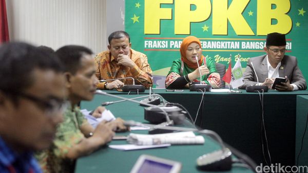 Fraksi PKB Sumbang Gaji ke-13 Untuk Korban Bencana Alam