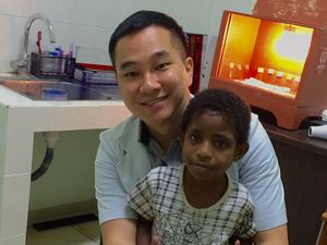 Benediktus Andries, Dokter Muda yang Ingin Tingkatkan Kualitas Anak Papua