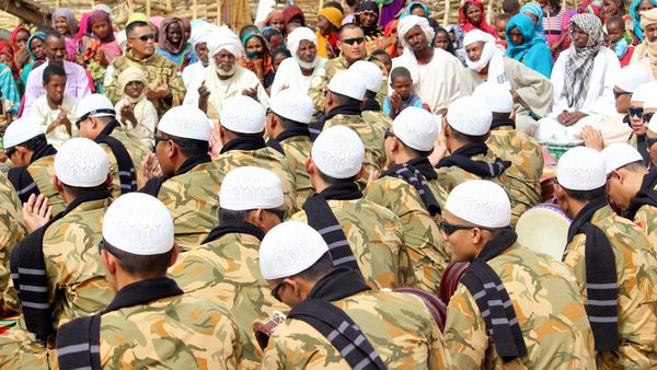 Hadrah Marawis Satgas Indobatt Hibur Masyarakat Darfur