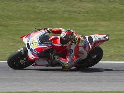 Iannone Tercepat di Latihan Bebas Pertama