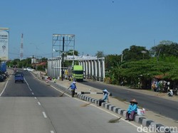 Mengecek Jalur Mudik: Awas Pengemis Berjejer di Jembatan Sewo