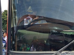 Menhub Jonan Cek Kelayakan Bus di Terminal Kp Rambutan