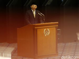 Ahok Cuti Kampanye, 4 Fraksi DPRD DKI Cabut Boikot Rapat Bersama