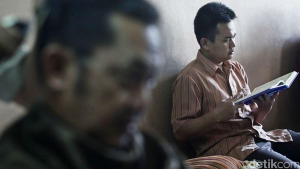 Baca Alquran Bisa Pangkas Rambut Gratis