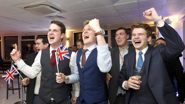 Suka Duka Warga Inggris Sambut Pengumuman Referendum