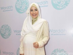 Jelang Melahirkan, Natasha Rizki Masih Sibuk Kerja