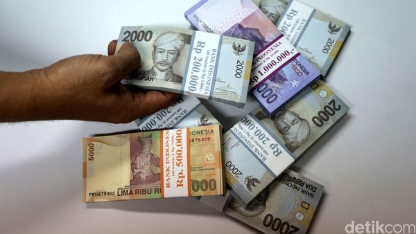 Penukaran Uang di Mamo Mandiri