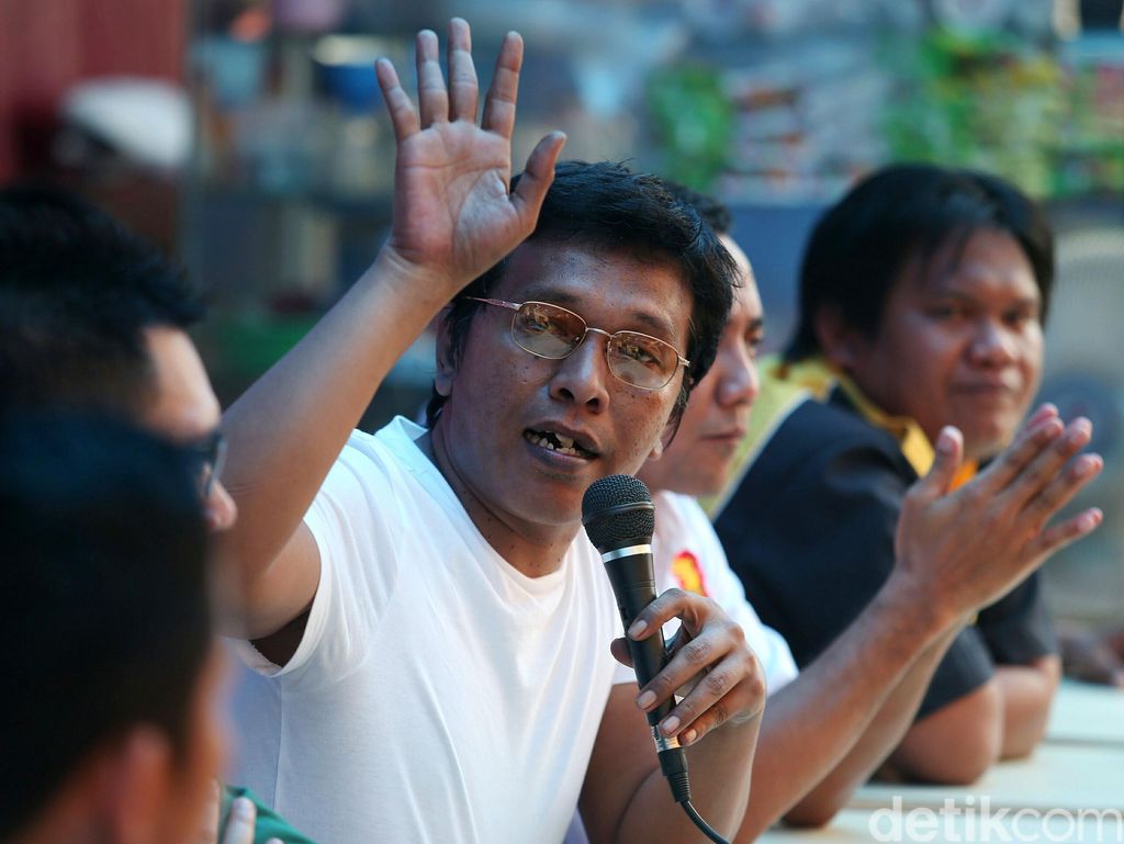 Digadang-gadang Jadi Menteri, Adian Napitupulu: Nggak Kuat Digadang-gadang Jadi Menteri, Adian Napitupulu: Nggak Kuat