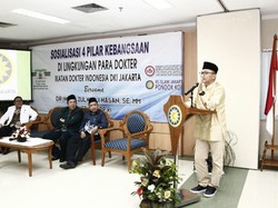 Ketua MPR: Pemimpin Harusnya Melayani, Bukan Mencari Komisi