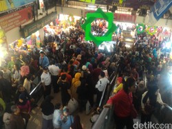 Hati-hati! Kawanan Pencopet Mengintai di Pasar Baru Bandung