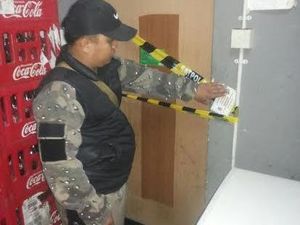 Satpol PP Segel Kafe di Bandung yang Nekat Jual Miras Saat Ramadan