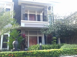 Jaksa Minta Rumah Mewah dan Pajero Pasutri Vaksin Palsu Dirampas