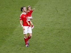 Petang di Paris yang Mengharukan Buat Bale dkk.