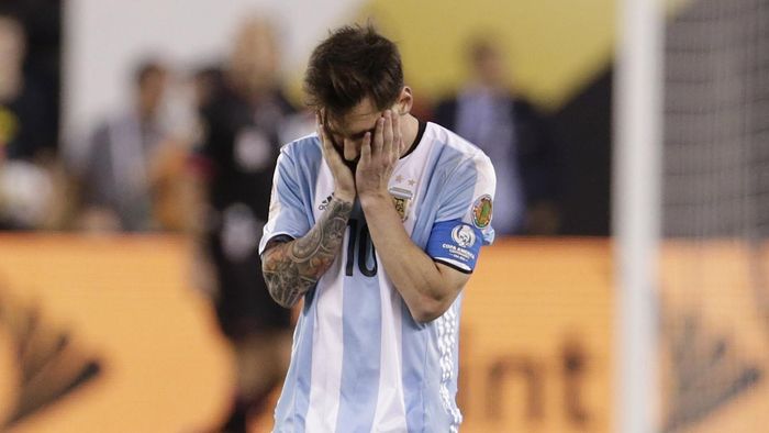 Lionel Messi dianggap tak pantas menjadi kapten (Adam Hunger-USA TODAY Sports via Reuters) Lionel Messi dianggap tak pantas menjadi kapten (Adam Hunger-USA TODAY Sports via Reuters)