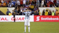 Tangis yang memang wajar. Copa America kali ini amat penting bagi Argentina dan Messi. Sebab, hasil itu melanjutkan puasa gelar 23 tahun Argentina sejak Copa America 1993. Adam Hunger-USA TODAY Sports.