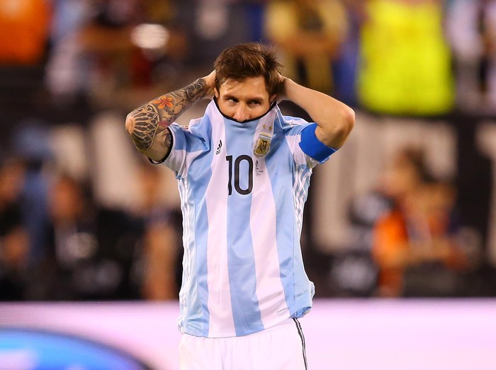 Ronaldinho: Messi Tetap yang Terbaik